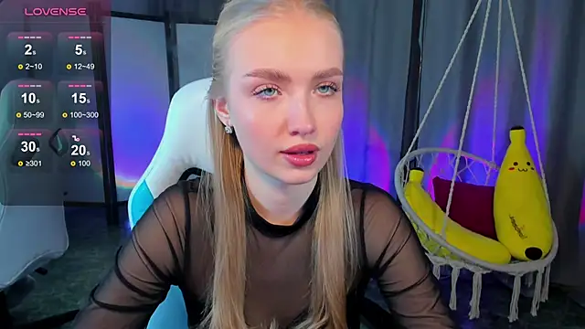 TessaGrays online show from 9, 2, 2026