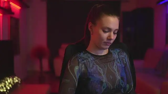 Snapshot of CandyStorm chatting on 24, 11, 2025 CandyStorm online show from 24, 11, 2025