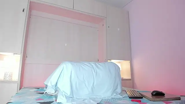 ChloeWiillow online show from 14, 2, 2026