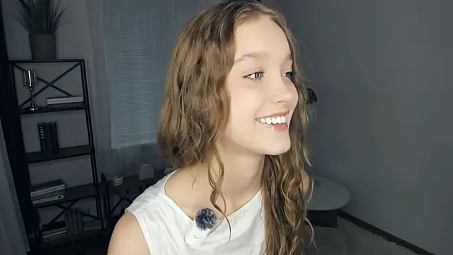 SerrenaAa online show from 21, 11, 2025