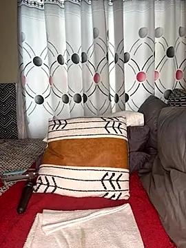 Snapshot of CynnxxxBarb chatting on 29, 10, 2025 CynnxxxBarb online show from 29, 10, 2025