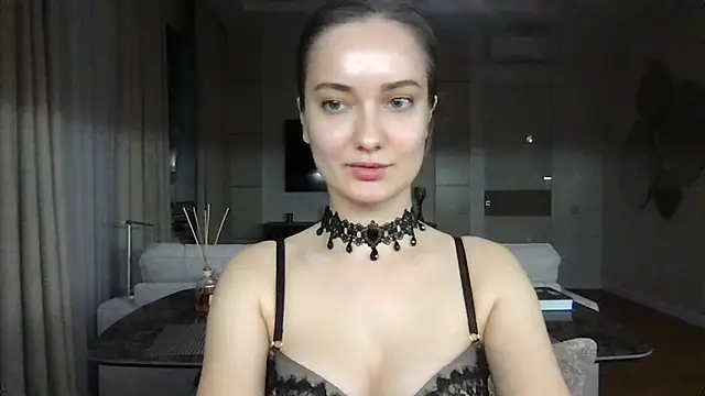 Justamanda1 online show from 2, 10, 2025