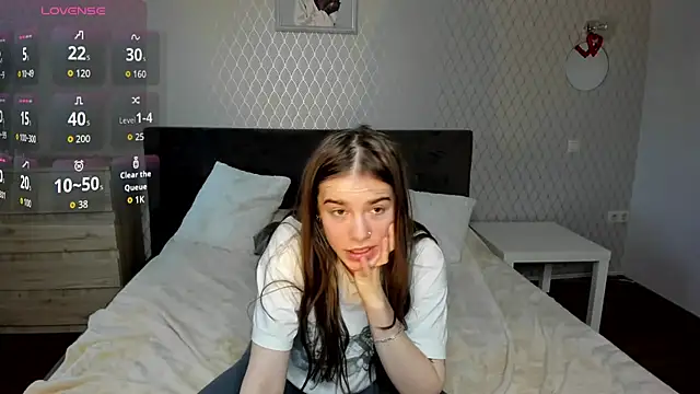 ShellyMoon  online show from 30, 9, 2025
