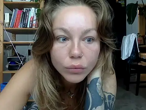 MiraLuna online show from 30, 9, 2025