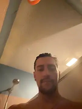 Amatueranon online show from 2, 10, 2025
