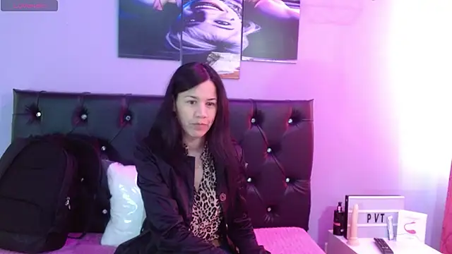 Jazmin ny online show from 24, 10, 2025