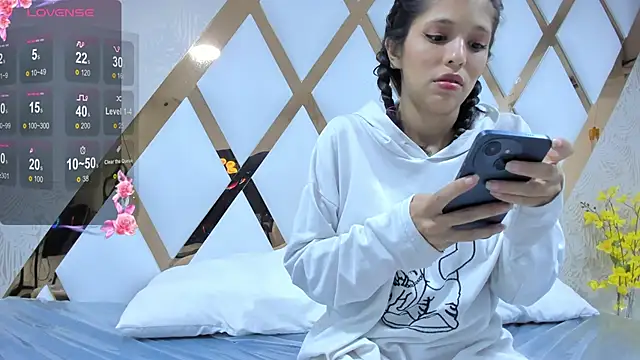 AlexaWillss online show from 3, 10, 2025