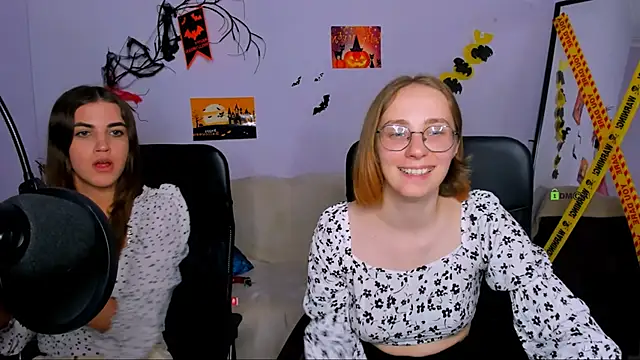 Snapshot of lina_fox12 chatting on 28, 10, 2025 lina fox12 online show from 28, 10, 2025