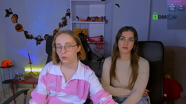 Snapshot of lina_fox12 chatting on 21, 10, 2025 lina fox12 online show from 21, 10, 2025