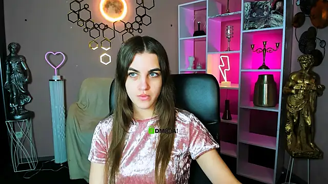 Snapshot of lina_fox12 chatting on 23, 11, 2025 lina fox12 online show from 23, 11, 2025