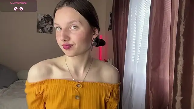 Snapshot of JanellHousen chatting on 4, 6, 2026 JanellHousen online show from 4, 6, 2026