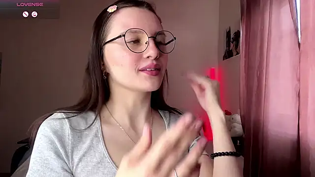 JanellHousen online show from 24, 4, 2026