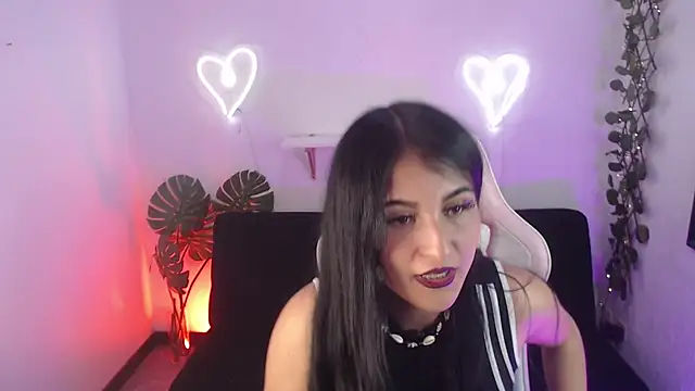 Snapshot of Lexy_Storm_18 chatting on 25, 10, 2025 Lexy Storm 18 online show from 25, 10, 2025