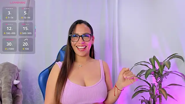 aleaa x online show from 26, 10, 2025