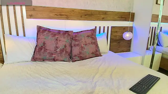 LucianaWainN online show from 4, 3, 2026