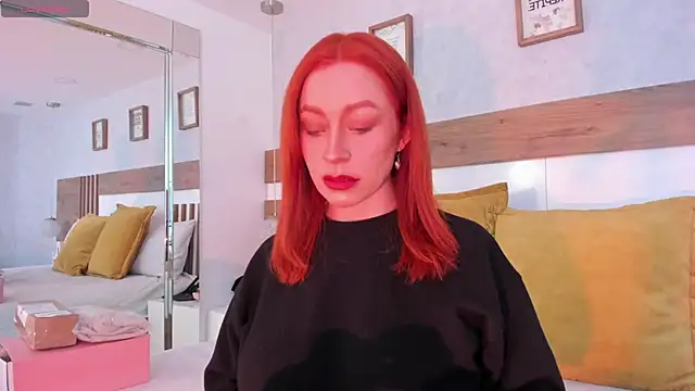 LucianaWainN online show from 18, 11, 2025