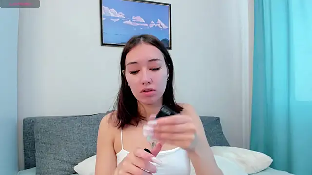 12aminparis online show from 4, 10, 2025