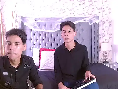 Snapshot of fuck_seduction chatting on 7, 10, 2025 fuck seduction online show from 7, 10, 2025