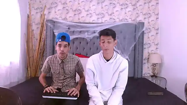 Snapshot of fuck_seduction chatting on 10, 10, 2025 fuck seduction online show from 10, 10, 2025