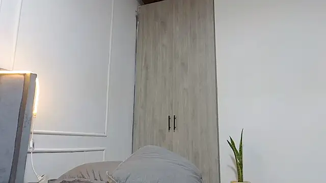 luxuryheaven 8 online show from 14, 11, 2025