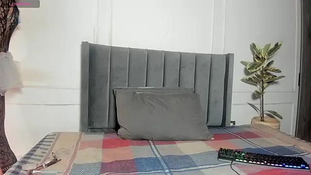 luxuryheaven 8 online show from 17, 12, 2025