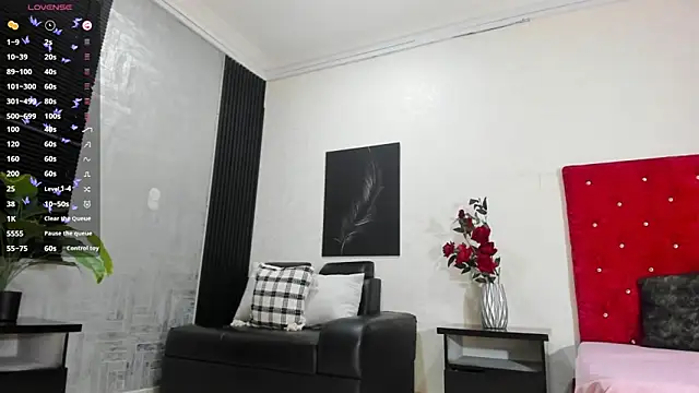 Luciaoregon online show from 9, 4, 2026