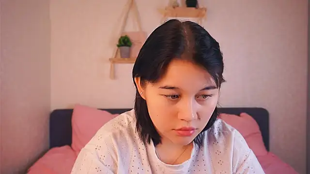 EviaVanveen online show from 26, 11, 2025