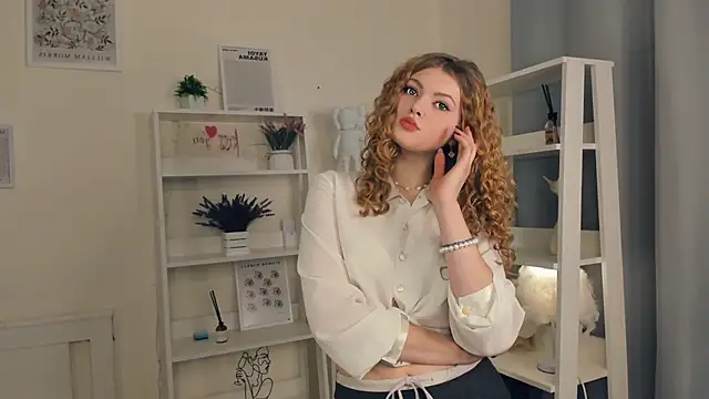 Snapshot of BrianNickels chatting on 13, 10, 2025 BrianNickels online show from 13, 10, 2025