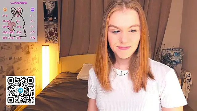 Snapshot of TienKnous chatting on 23, 11, 2025 TienKnous online show from 23, 11, 2025