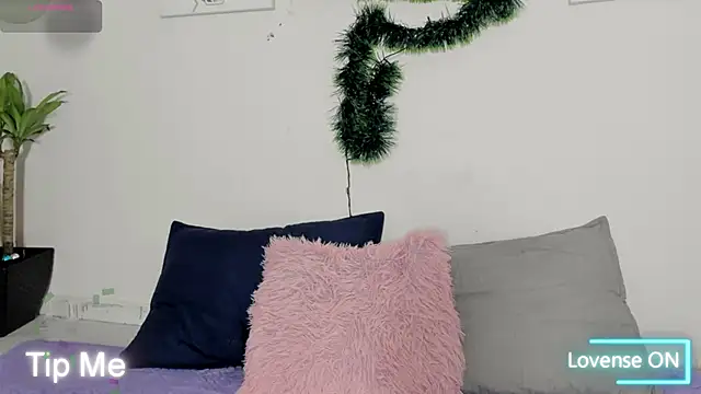 Snapshot of Ainoa_Pink chatting on 2, 12, 2025 Ainoa Pink online show from 2, 12, 2025