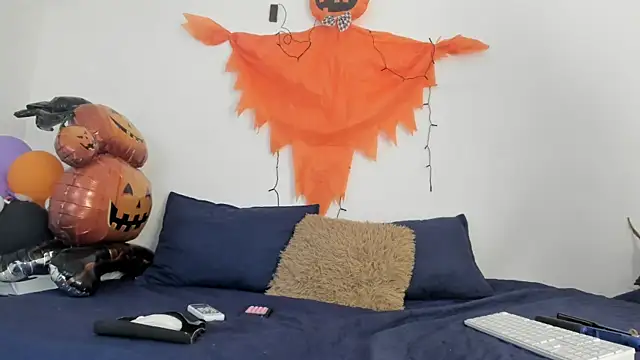 Snapshot of Ainoa_Pink chatting on 27, 10, 2025 Ainoa Pink online show from 27, 10, 2025