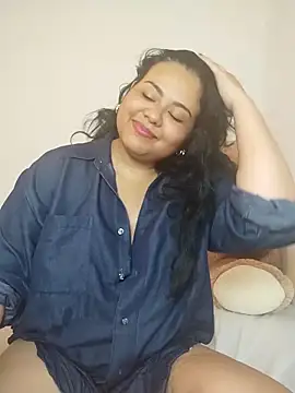 Snapshot of Tania_cruz_ chatting on 24, 10, 2025 Tania cruz online show from 24, 10, 2025