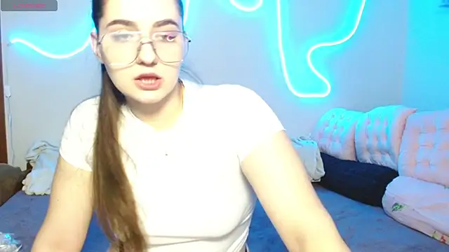 cutieblush online show from 3, 10, 2025