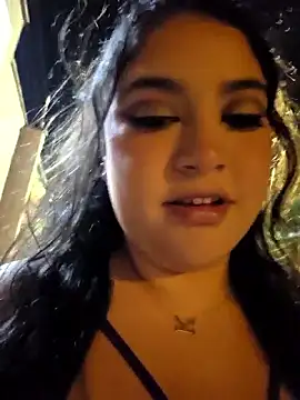 Khloekiss online show from 1, 11, 2025