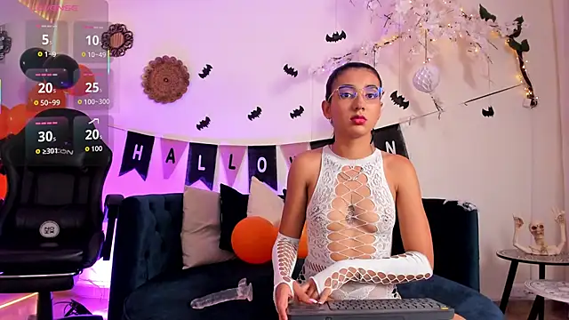 cloe taylor   online show from 5, 10, 2025