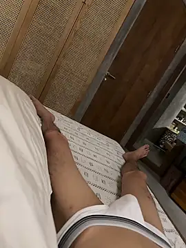 HenryLee1983-cums online show from 13, 2, 2026