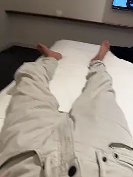 HenryLee1983-cums online show from 26, 11, 2025