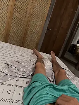 HenryLee1983-cums online show from 11, 10, 2025