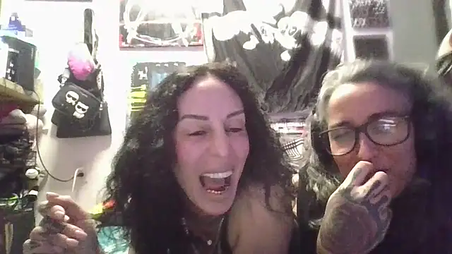 inkdhollow1 online show from 23, 4, 2026