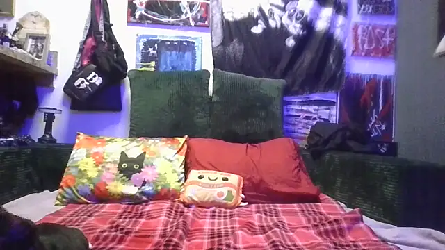 inkdhollow1 online show from 22, 6, 2026