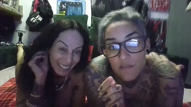 inkdhollow1 online show from 22, 6, 2026