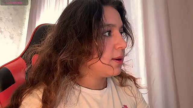 Snapshot of Luisaa_rosee chatting on 30, 9, 2025 Luisaa rosee online show from 30, 9, 2025