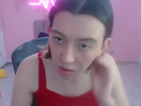 Snapshot of cristal_hills_19 chatting on 22, 11, 2025 cristal hills 19 online show from 22, 11, 2025