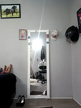 lizethavila online show from 24, 10, 2025