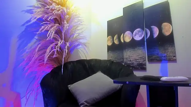 Snapshot of cloemorningstar chatting on 9, 11, 2025 cloemorningstar online show from 9, 11, 2025