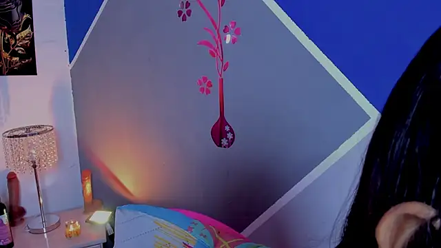 Snapshot of susi_hot13 chatting on 16, 11, 2025 susi hot13 online show from 16, 11, 2025