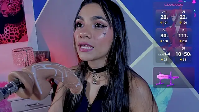 Snapshot of susi_hot13 chatting on 21, 10, 2025 susi hot13 online show from 21, 10, 2025