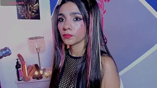 Snapshot of susi_hot13 chatting on 30, 10, 2025 susi hot13 online show from 30, 10, 2025