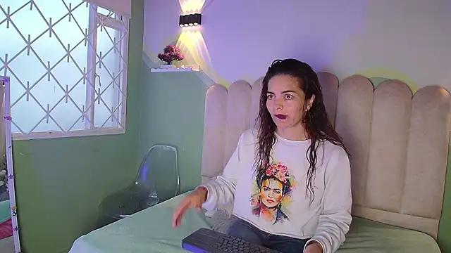 BiancaLuxx  online show from 9, 3, 2026