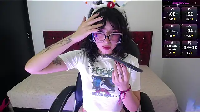 Lia Carter  online show from 6, 1, 2026